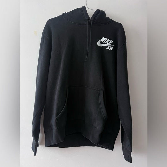 EUC Nike SB hoodie black - Picture 1 of 4
